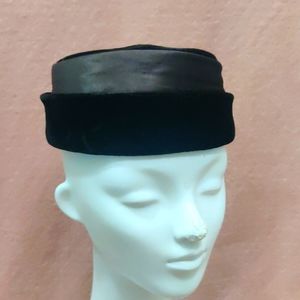 Vtg. Felt hand made hat